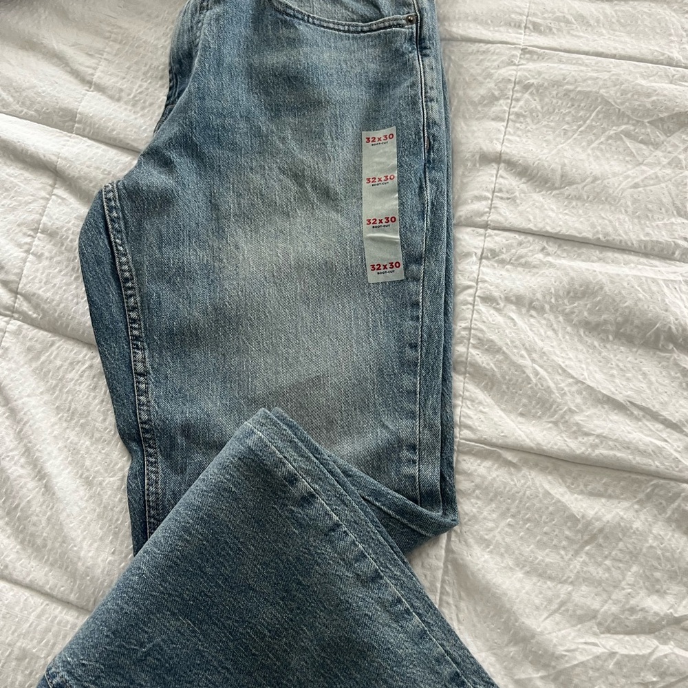 New with tags men’s bout cut jeans